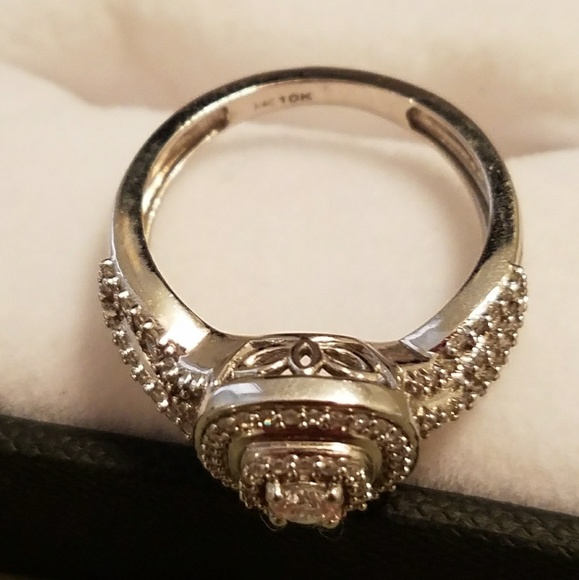 SOLD!Diamond Round Double Halo 10k gold Bridal Set - Picture 6 of 8